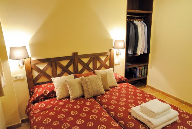 La Plana: habitación con dos camas
